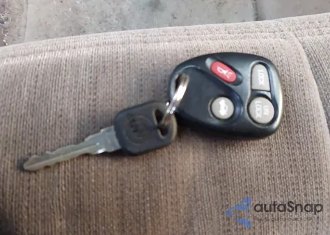 1997 Buick Park Avenue z USA, uszkodzony, nr VIN 1G4CW52K4V4655460